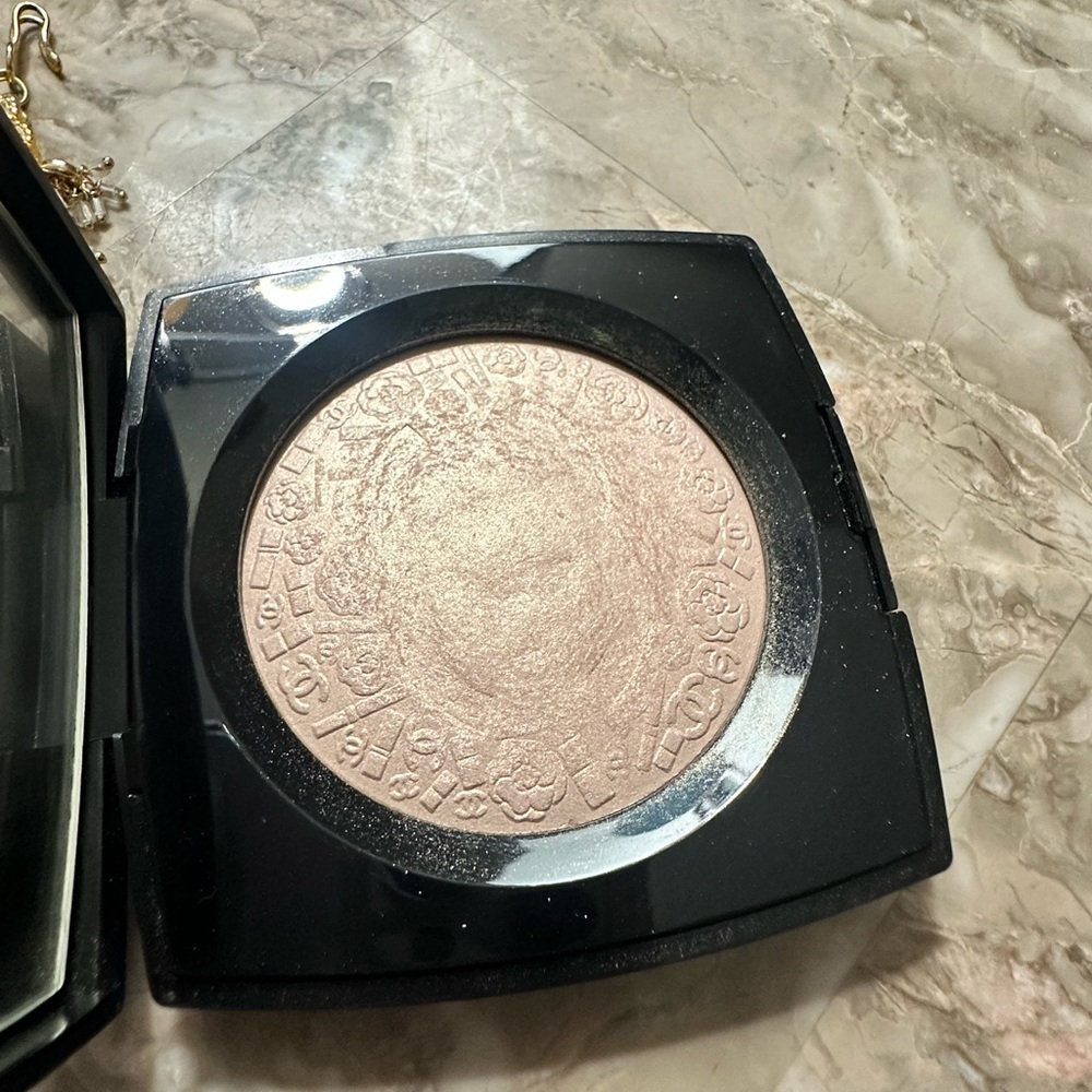 Chanel limited edition highlighter
